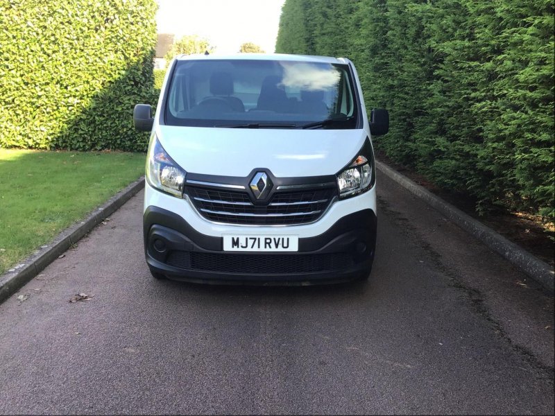RENAULT TRAFIC