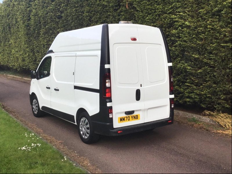 RENAULT TRAFIC