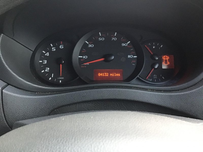 NISSAN NV400
