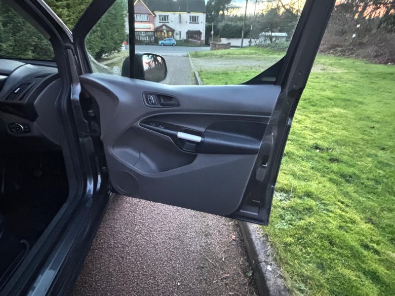 FORD TRANSIT CONNECT