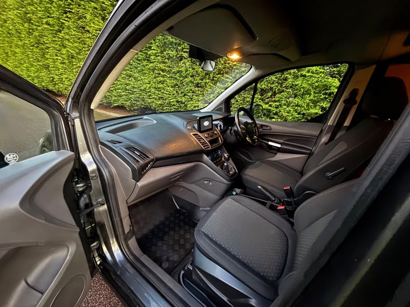 FORD TRANSIT CONNECT