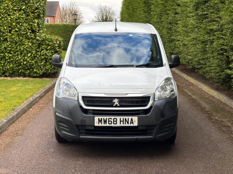 PEUGEOT PARTNER